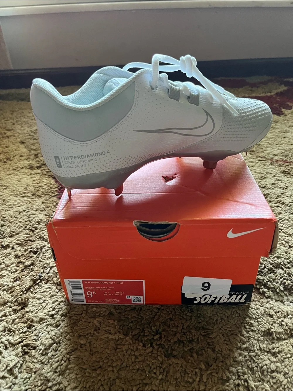 Nike Hyperdiamond 4 Elite Softball Cleats Size 9.5
